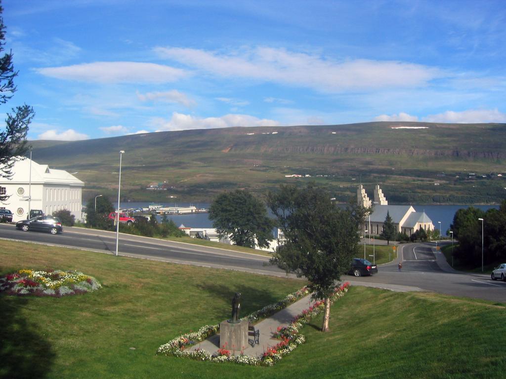 Hotel Fe Gisting Akureyri Exterior foto